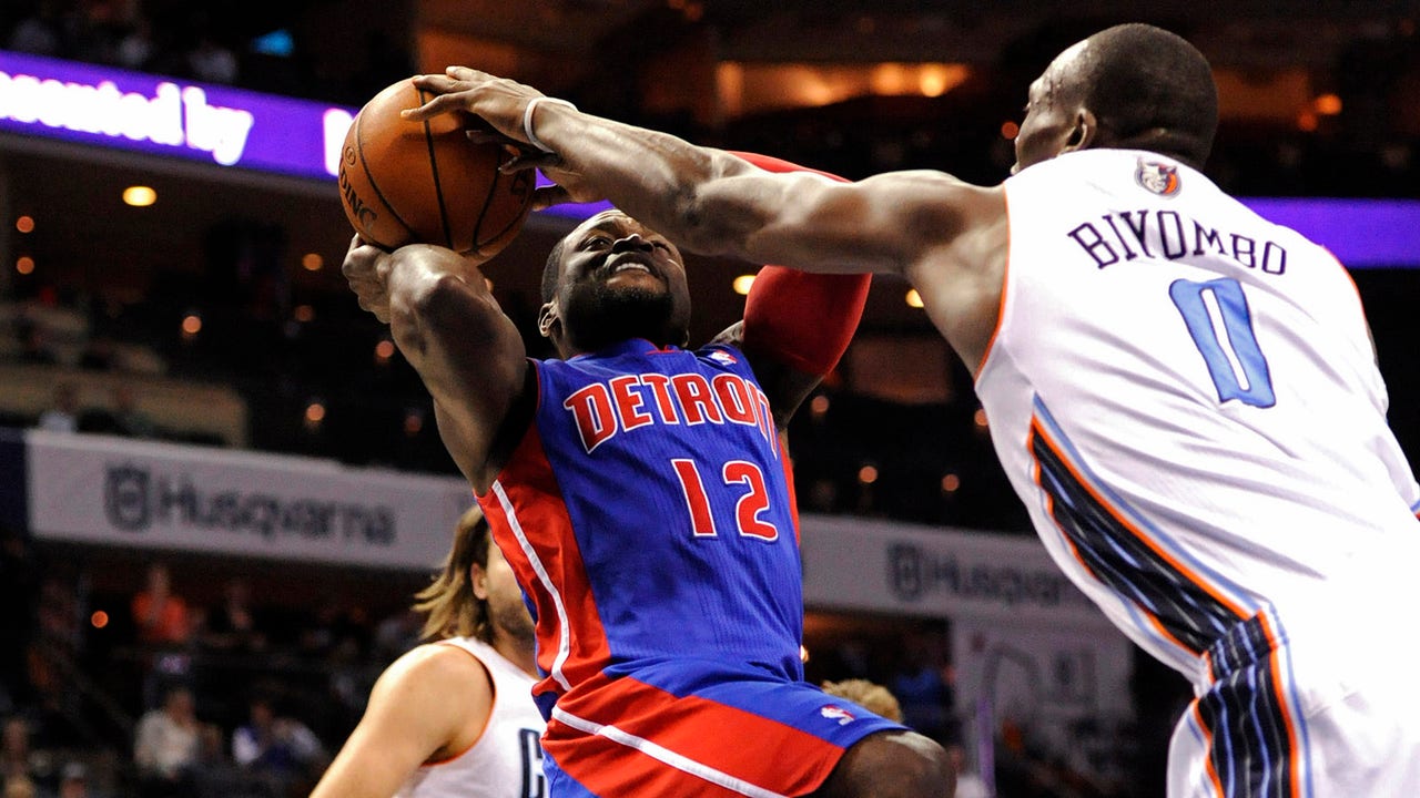 Bobcats complete home-and-home sweep of Pistons